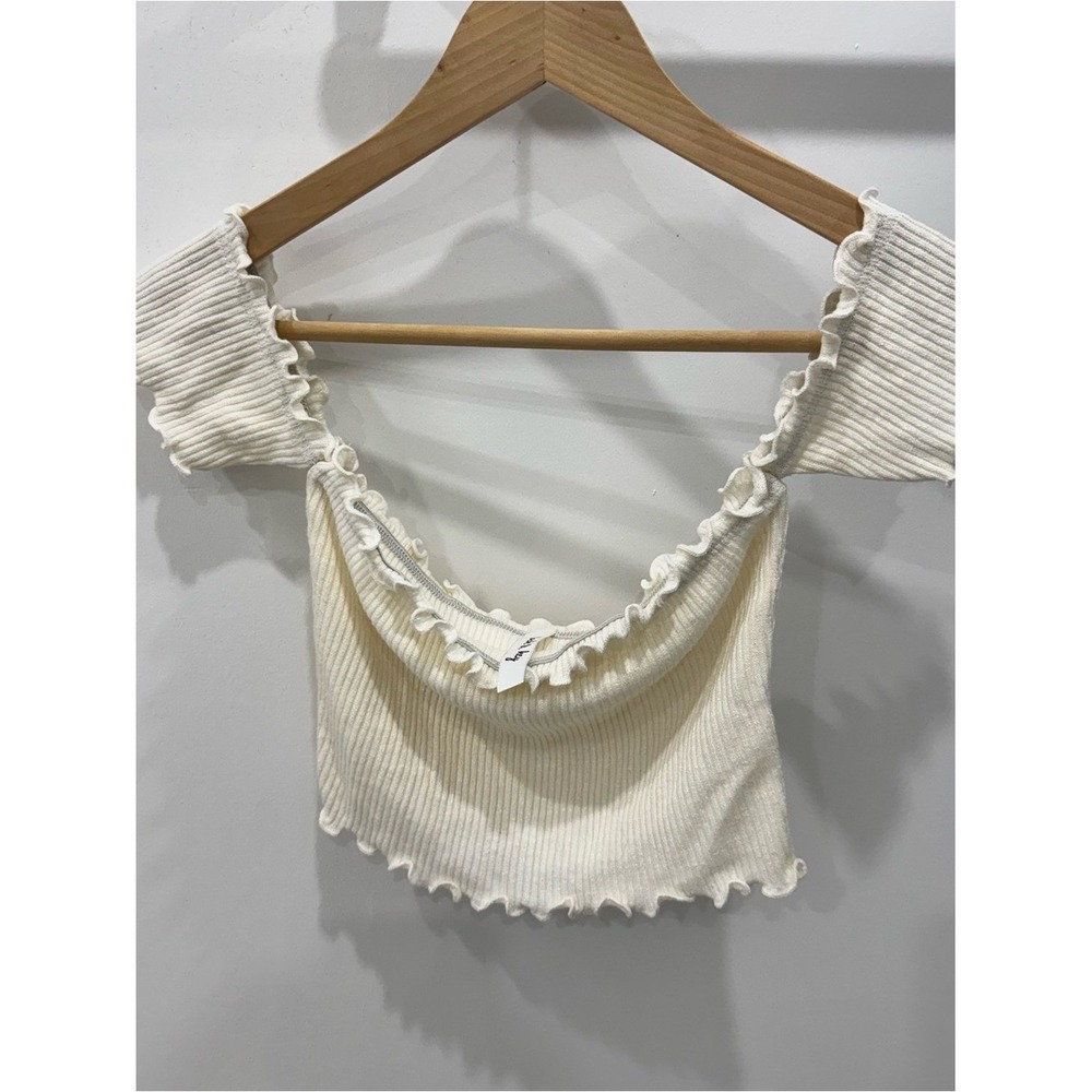 Lock & Key Ribbed Ruffle Off-Shoulder Crop Top — Cream - Picture 2 of 4
